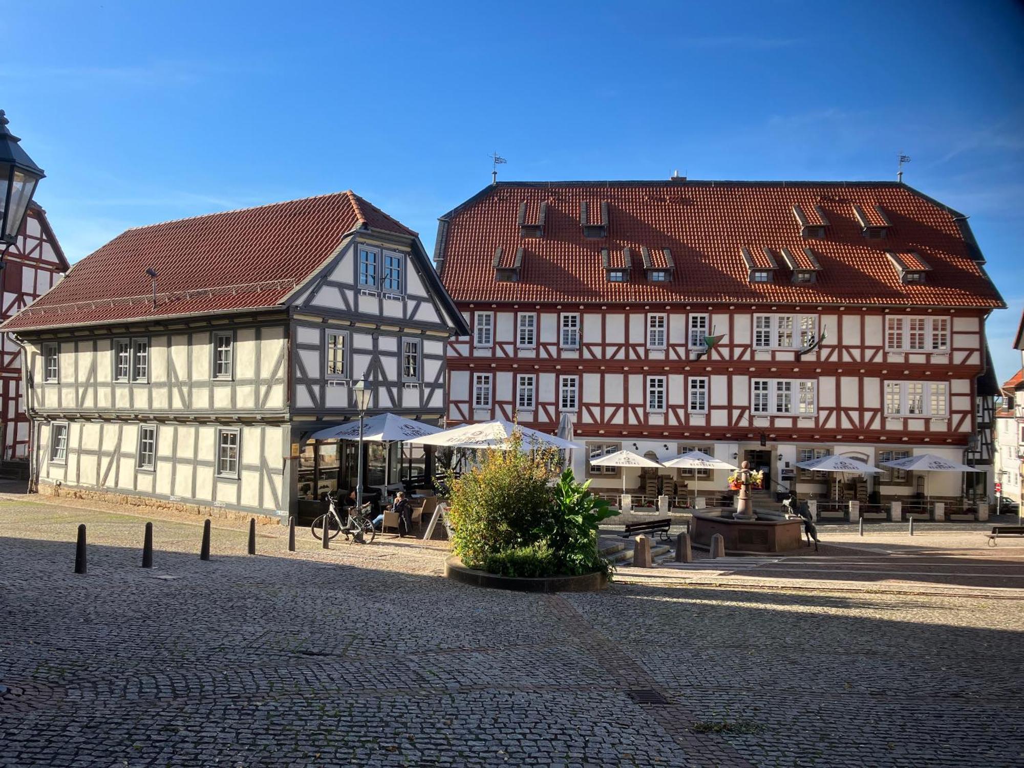 Altes Rathaus Hotel-Restaurant-Cafe Wolfhagen Eksteriør bilde
