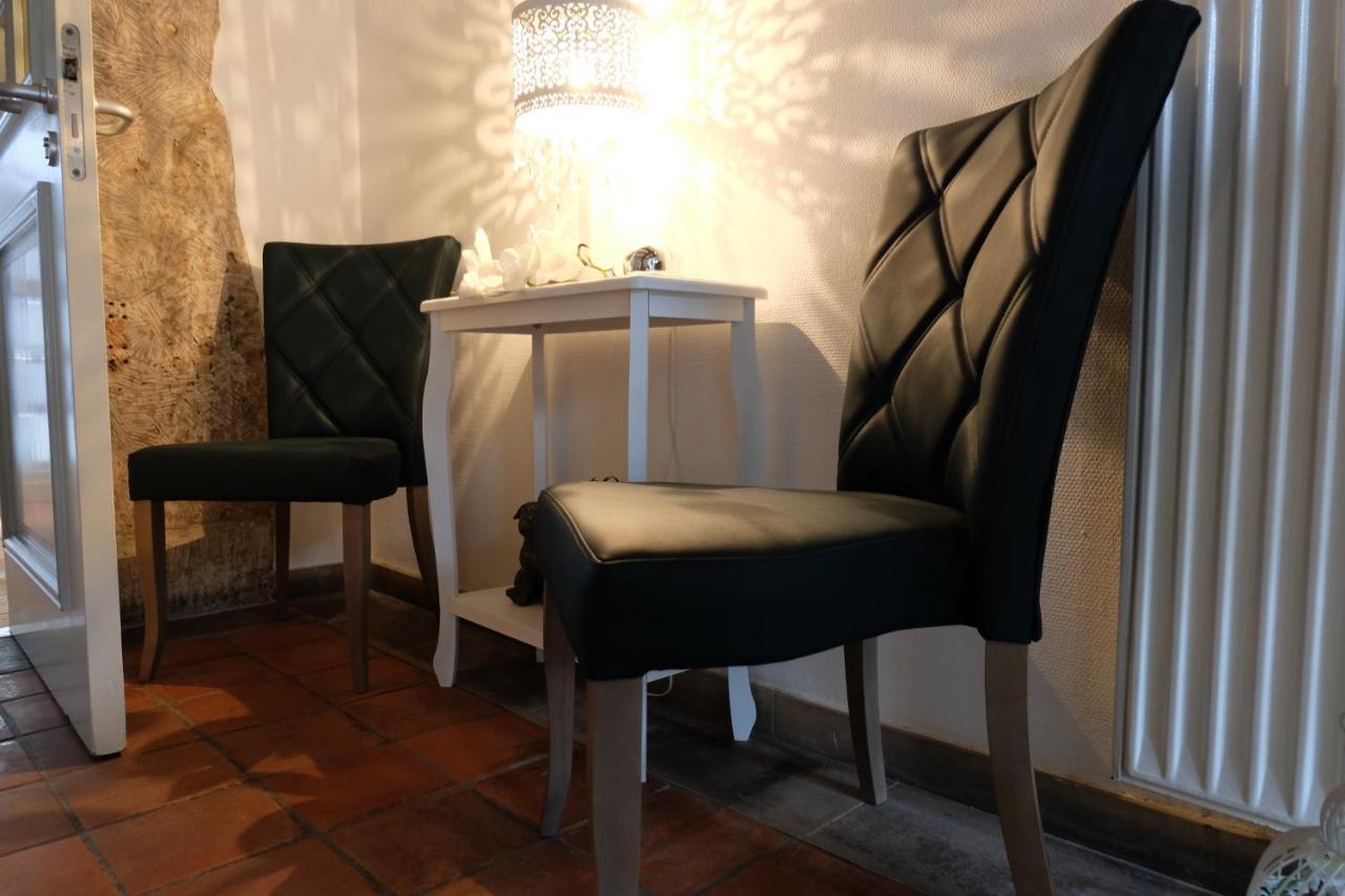 Altes Rathaus Hotel-Restaurant-Cafe Wolfhagen Eksteriør bilde