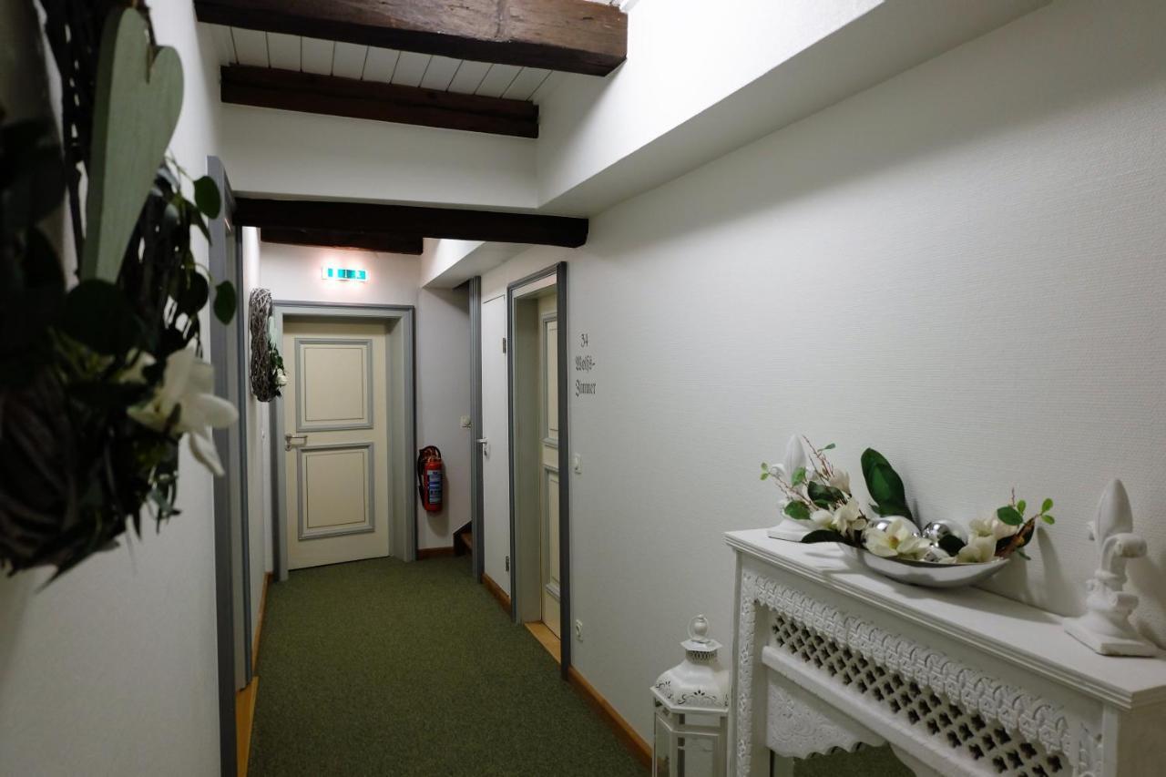 Altes Rathaus Hotel-Restaurant-Cafe Wolfhagen Eksteriør bilde